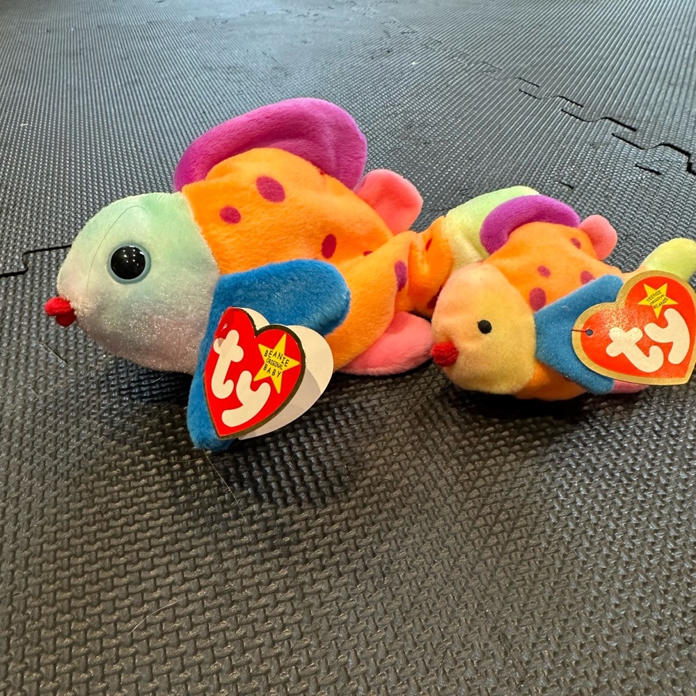 5/$30 - Beanie Baby & teenie Beanie Baby - Lips